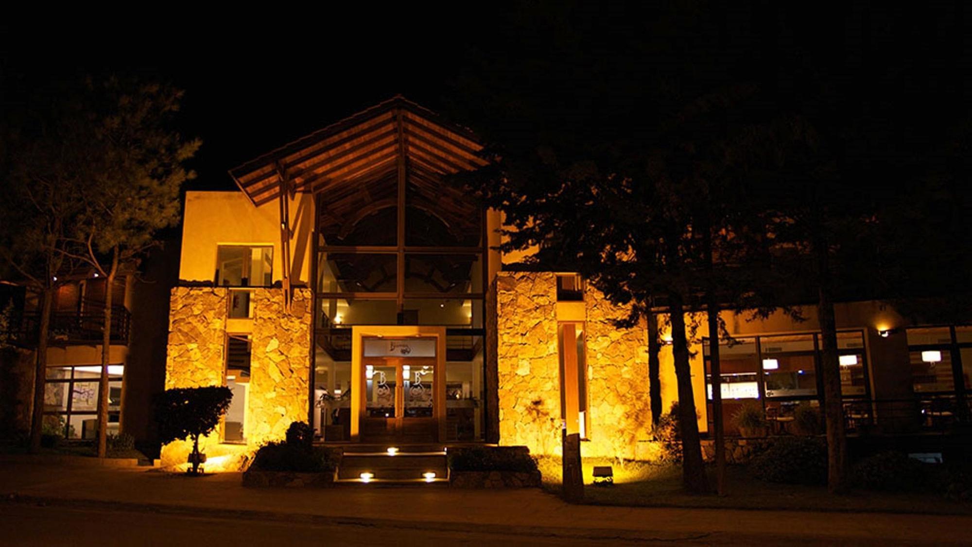 Hotel Blumig ビジャ・ヘネラル・ベルグラーノ エクステリア 写真